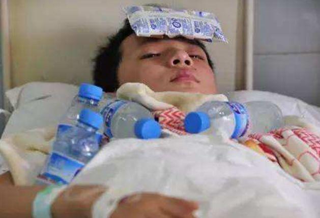 儿科医生：天热勿吃3种水果，最易伤胃不长个，孩子哭闹别买！