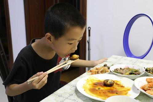 小满之后，带娃做到“二饭不吃”、“二觉不睡”，家长要把好关！