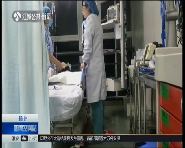 男婴吸食葡萄被噎窒息，黄金5分钟内，这个方法才能救命！