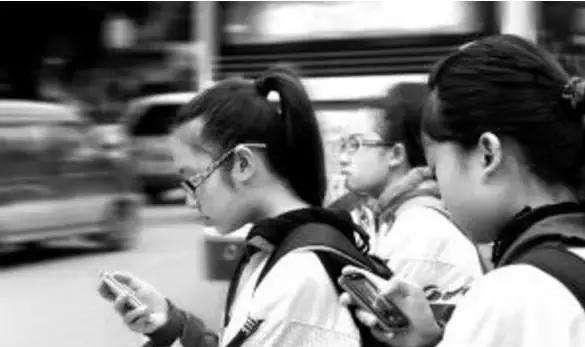如何让孩子远离手机？（父母必看）