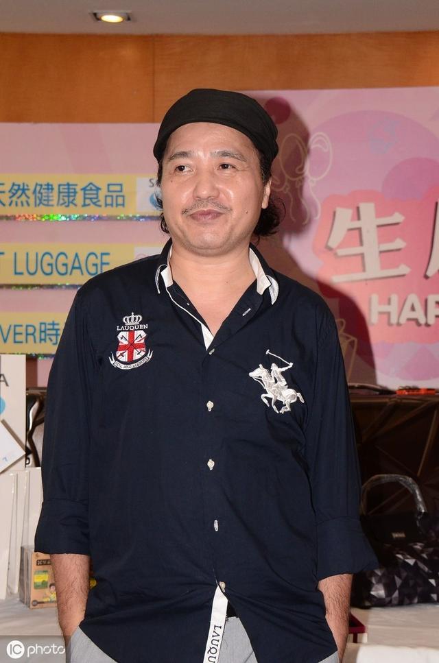 tvb配角古明华大器晚成为家人无条件付出,笑对妻子车祸女儿患病