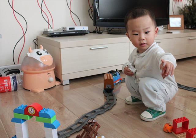 孩子三岁前的记忆会消失？趁三岁前“玩”他，你们这届爹妈坏得很