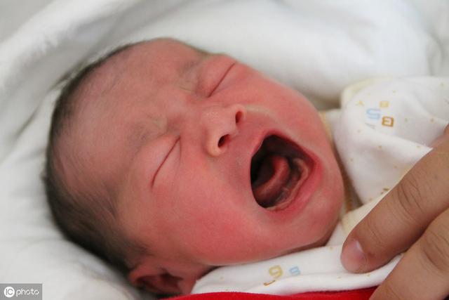 夏天是宝宝起疹子的高发期！预防疹子的这几招宝妈学起来吧
