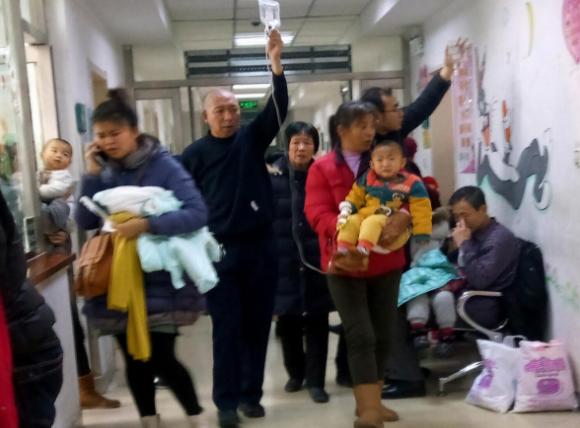 5岁男孩脾虚，发育已停止，医生训斥家长：这东西怎么任由娃吃？