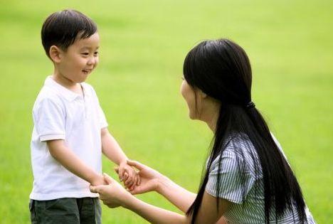 跟孩子聊天总是聊不上几句？学会这些聊天技巧可以帮到你