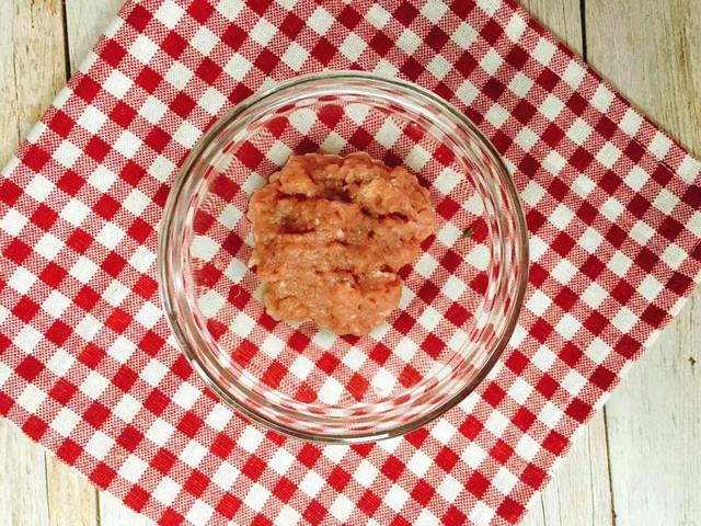 宝宝不爱吃肉，那是你不会做辅食，这样做，宝宝吃光光