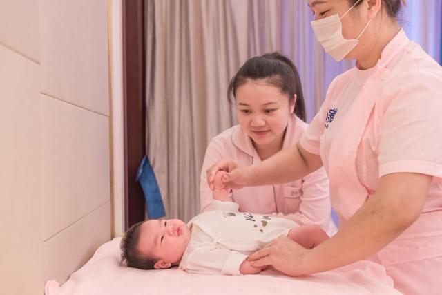 月子中心小课堂：孩子的自我的发展是什么？