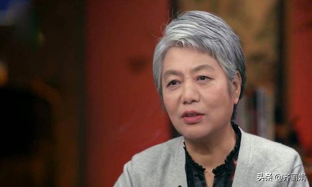 孩子要求没被满足，就坐在地上撒泼？李玫瑾教授教你解决教育难关