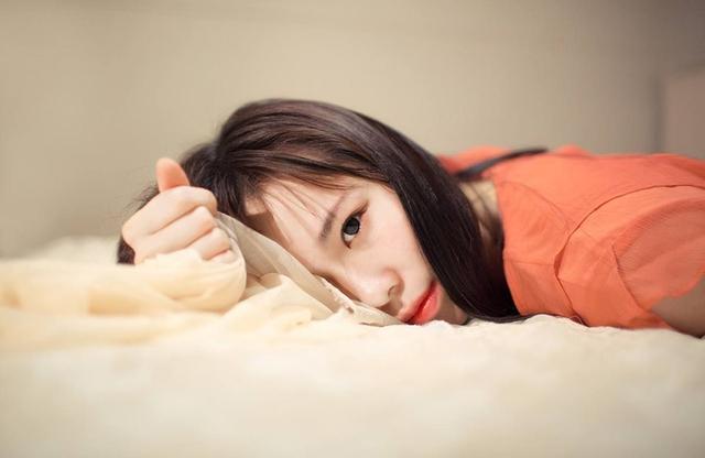 女孩什么时候来月经最好？若是在这个时间段，说明发育正常
