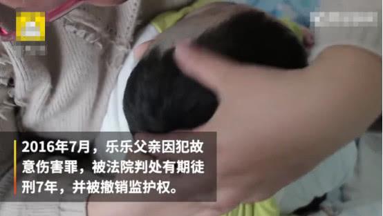 丈夫和妻子吵架后殴打2个月大儿子，4年过后，孩子仍不会说话