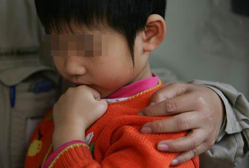 孩子打架，家长“护犊子”？这种情况，家长的做法影响孩子一辈子