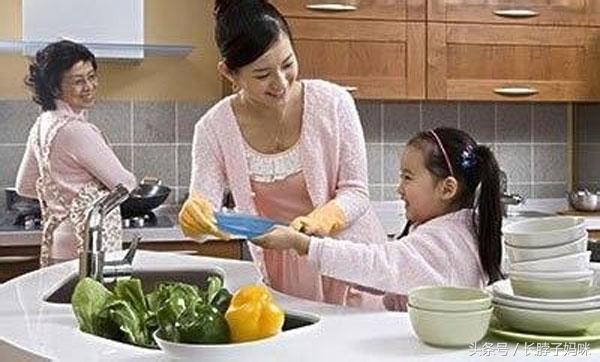 多子女家庭，将来最孝顺的往往是这个，跟出生顺序无关