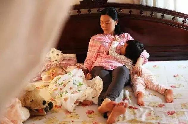 又一场悲剧发生：压垮二胎妈妈的最后一根稻草，比你想的要沉重