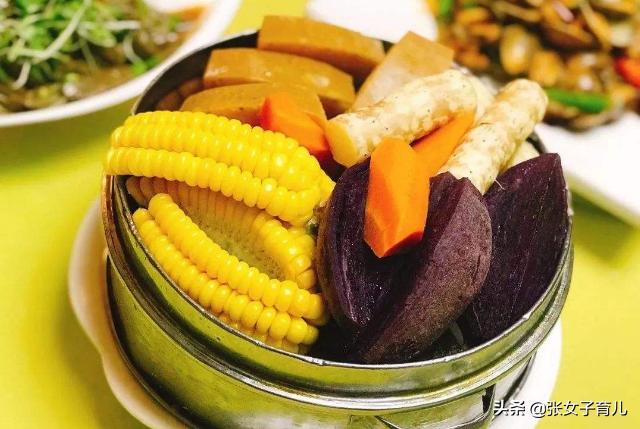 这4类食物晚上吃，等于“害”了孩子，长虫牙，还影响大脑发育