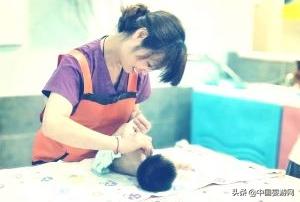 做婴儿游泳水育师需要具备哪些证件？在哪儿办理？可别忘这个！