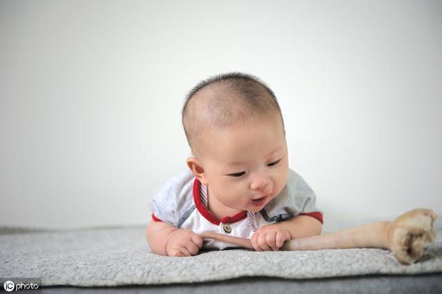 入夏想给宝宝剃光头的父母，赶紧醒醒，快看看这里
