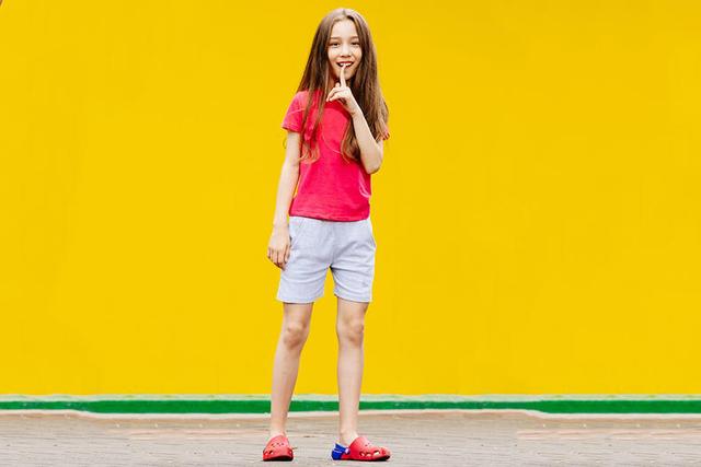 孩子就爱宅在家？该怎么正确引导他