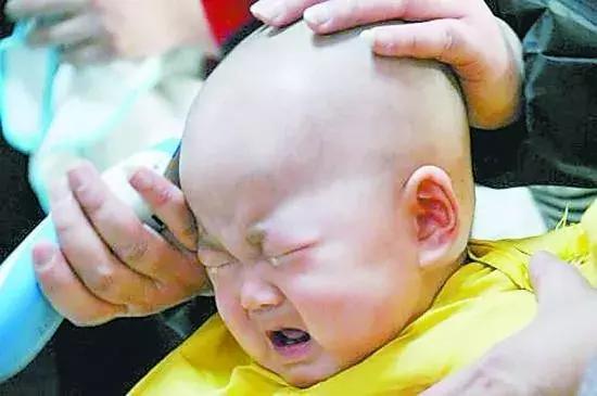夏天带小宝宝时，以下几件事不要听老人的