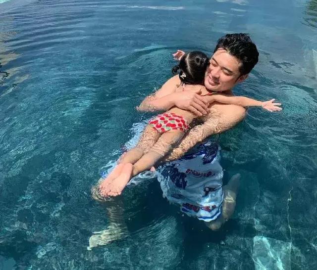 宝宝游泳好处多？别跟风！除了水质水温，这3种情况不能游！