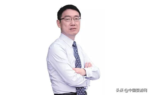 崔玉涛讲解不同年龄段宝宝如何与父母分床睡，很有用！