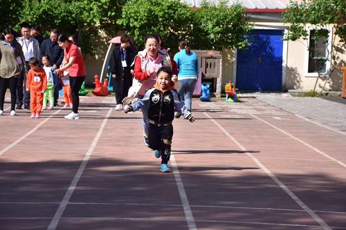 哈尔滨市尚志幼儿园“开放 表现”课程