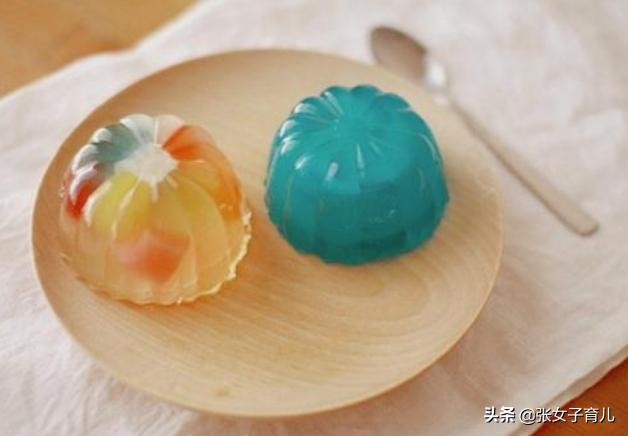 孩子喜欢吃的这3类食物，容易给孩子带去危险，父母要提前预防