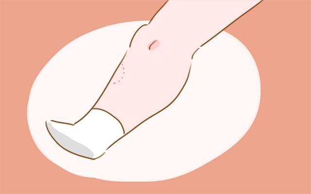 宝宝光脚好处多？这三种情况下，还是穿袜子的好