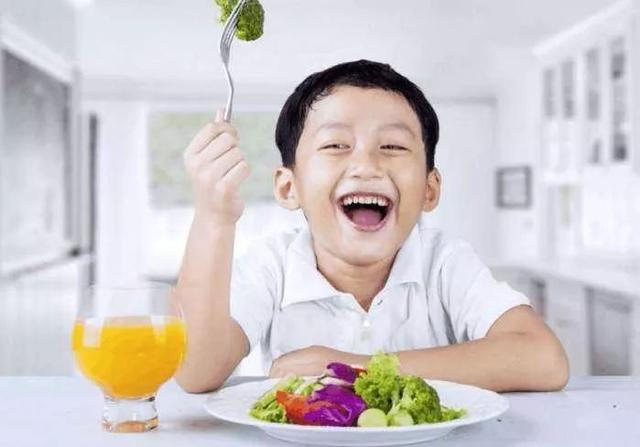 宝宝是否能通过日常食物来补充维生素AD？伊可新可以长期吃吗？