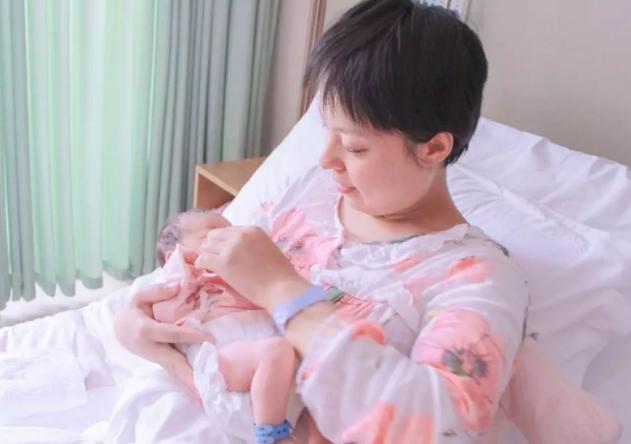 生孩子先见红还是先破水，跟生男生女有关？过来人：这点很重要