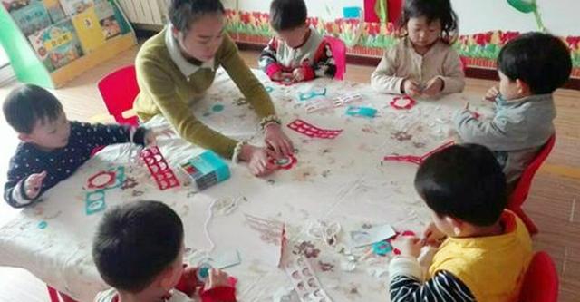 幼儿园老师布置手工作业，家长：从来不知道自己可以这么优秀