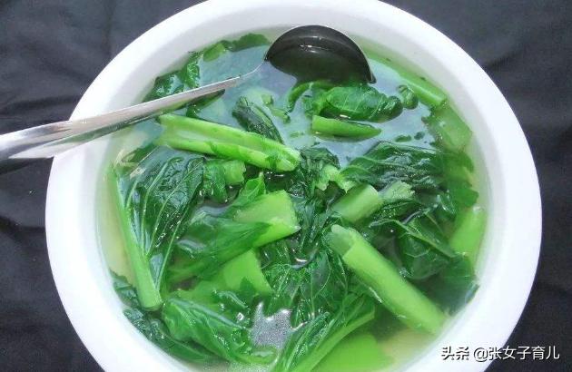 宝宝辅食常见4大误区，导致宝宝营养不良，宝宝变小瘦猴