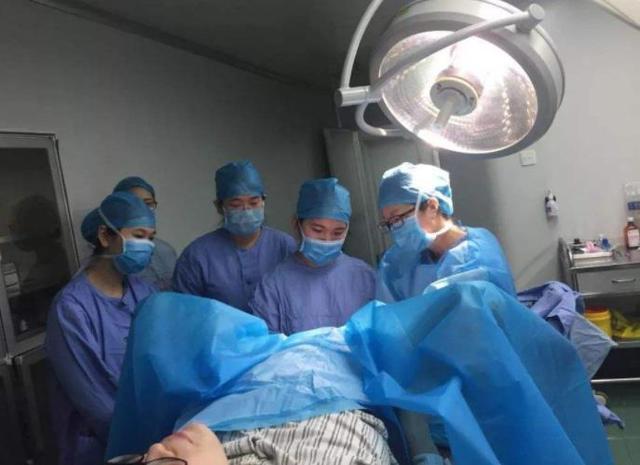 生孩子前，先见红，还是先破水，对宝宝来说有区别