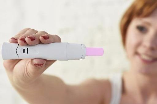 孕早期，孕妈若出现这几种感觉，兴许是胎心发育的小信号