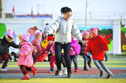 孩子哭闹不肯上幼儿园?还不是怪父母犯了这三个错误