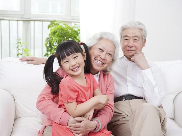 爸妈帮忙带外孙，不是理所当然，更不要对老人态度差