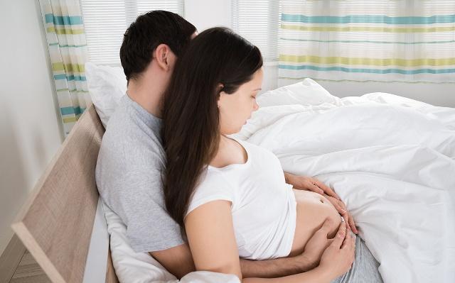 孕中期，夫妻若能正确同房，还会给胎儿带来这些好处
