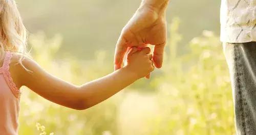 父母的这些行为会夺走孩子的安全感,会让孩子自卑,胆小