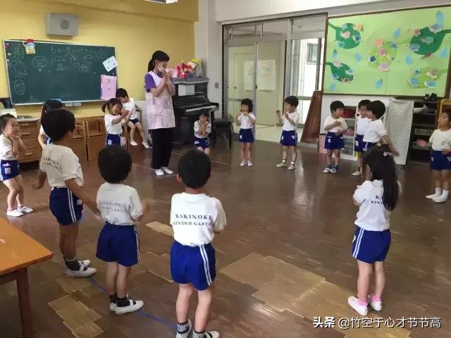 看完日本幼儿园身体素质课：发觉我们的孩子上了个假幼儿园