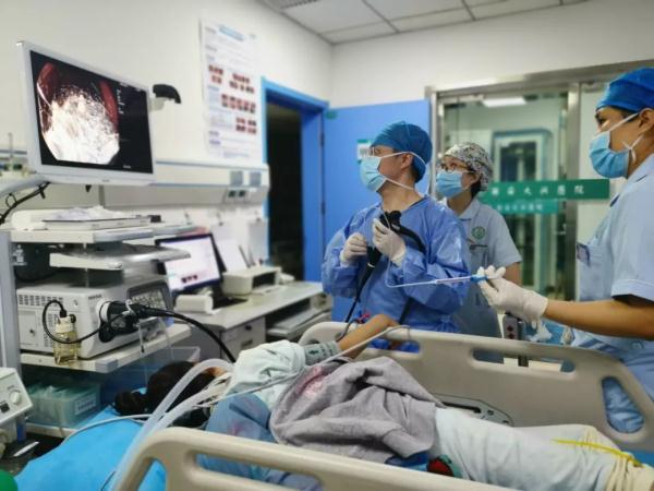 孩子若有此习惯，家长一定要重视！西安一女童体内取出“钢丝球”状异物