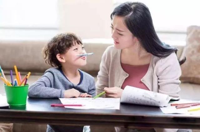 孩子一发脾气就没完没了，家长应该怎么办？这三招学起来