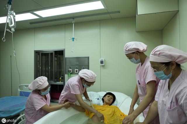 顺产的宝宝更聪明？其实顺产和剖腹产的真正差别在于这几点