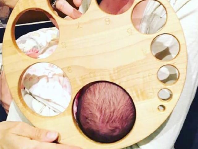 很多孕妈妈知道生孩子要开十指，到底是啥概念？这张图一看就明白