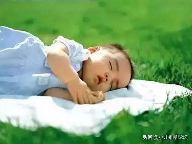 夏天孩子容易“心脾积热”，脾气急、不睡觉，这样推拿可灭火