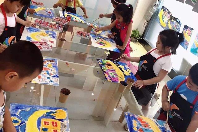 幼儿园上公立还是民办，宝妈难决断，抓住关键点，就不用纠结