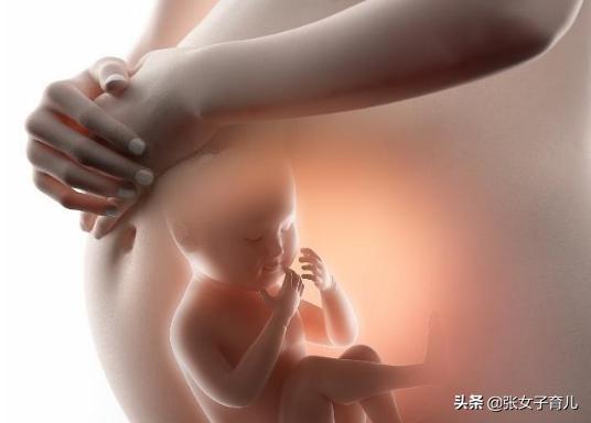 四维检查时胎儿总喜欢捂着脸咋办？试试这4招，让宝宝乖乖露正脸