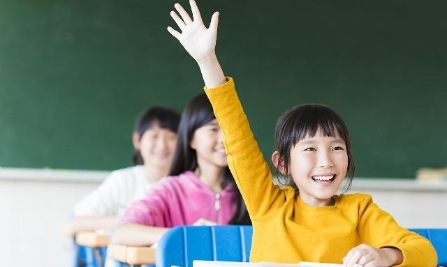 孩子因为有了虚荣心，盲目攀比，家长应该怎么办呢？