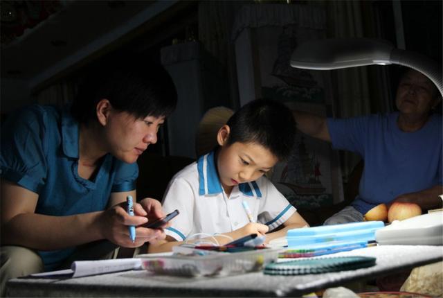 妈妈身上有这3个特点，孩子将来多半没出息，不能完全怪孩子
