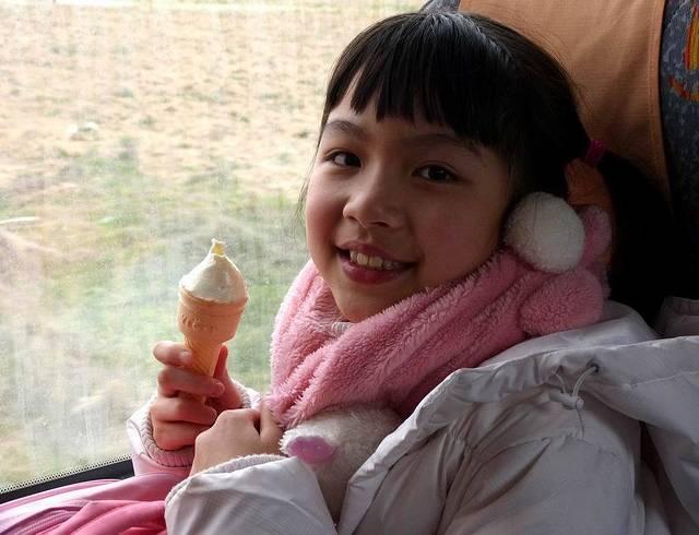 这5种零食已被医生“拉黑”，娃再馋也不能吃，家长别不当回事儿