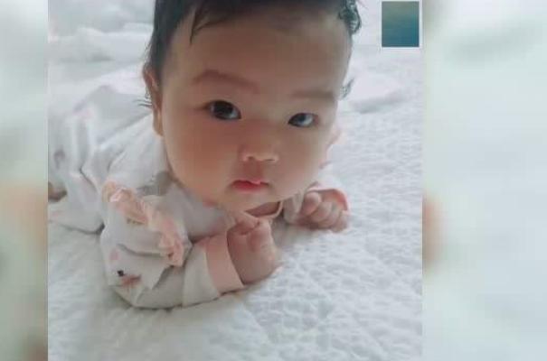 儿科医生：多摸孩子3部位，孩子聪明发育快，将来感激你