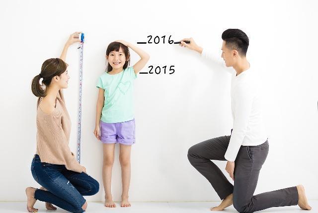 孩子经常这样睡，日后发育或会落后于同龄人，现在改正还不晚